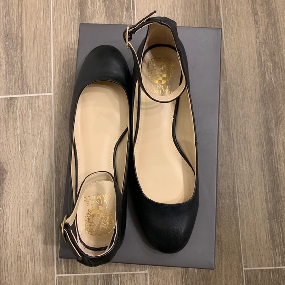 Vince camuto attera flat Clearance